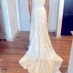 Pronovias Wedding dress. Sz 10 (US 5/6)
